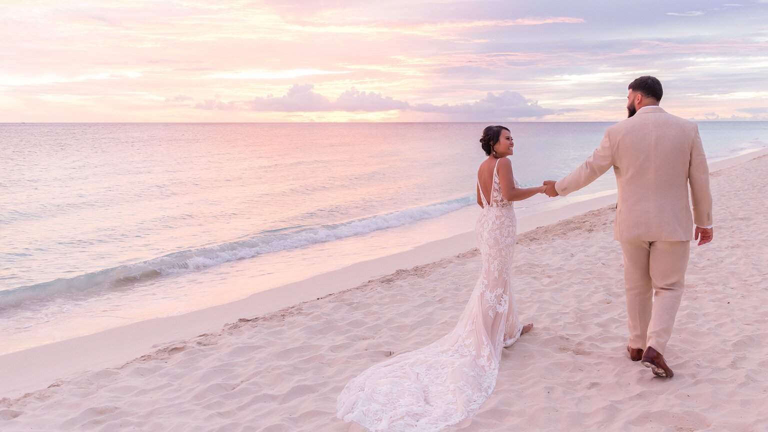 <span class='p-name'>Aruba: A Romantic Haven for a Dream Destination Wedding</span>